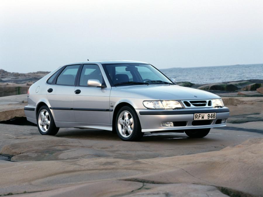  Saab 9-3 1998 года  (фото 7 из 16)